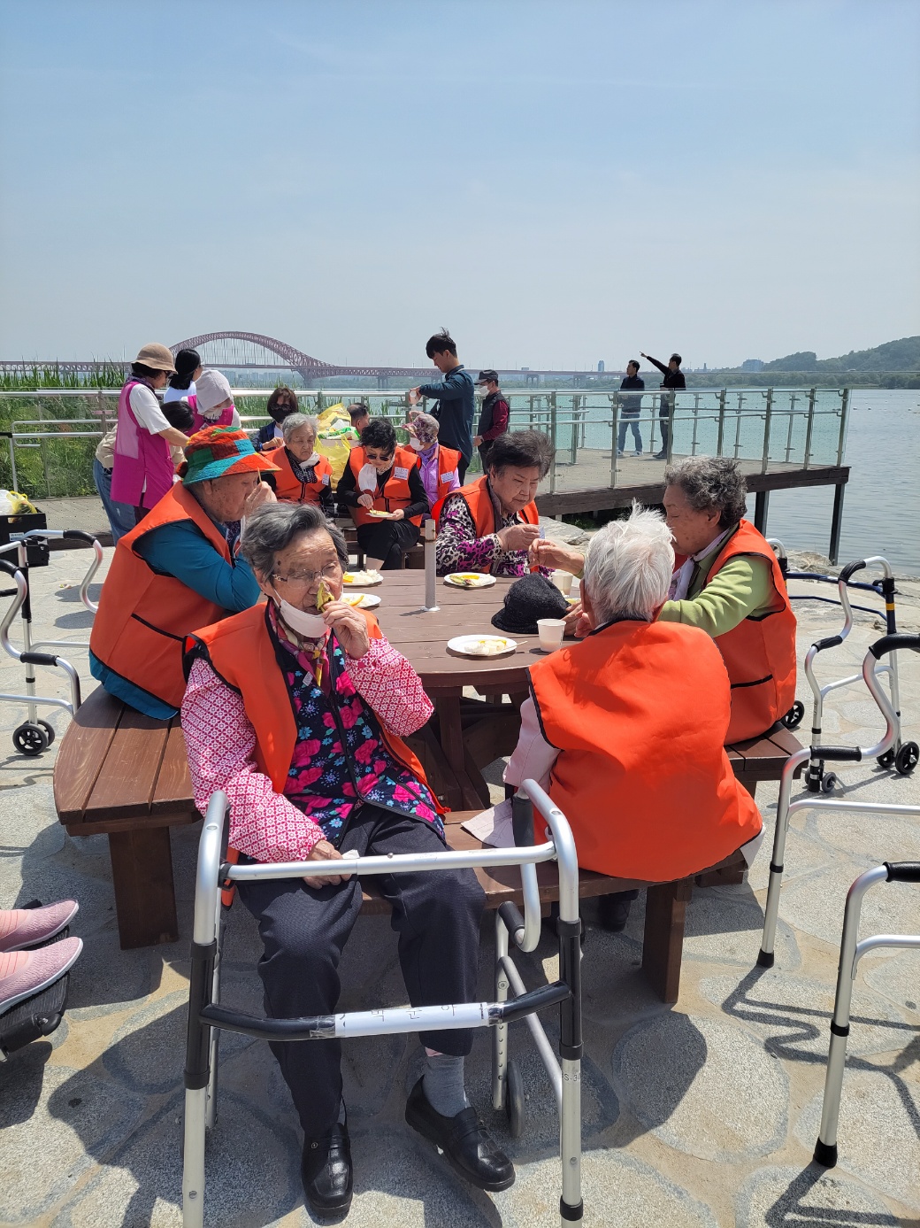 1948697120_e7LjfOgl_0089c2fd47270d87b8645973f244da5dddcb8ebb.jpg 이미지크게보기